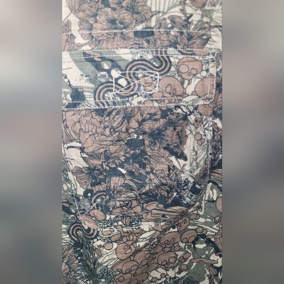 Skull camo art deco tropics artful dodger short size 36  **STAIN** - Picture 8 of 11